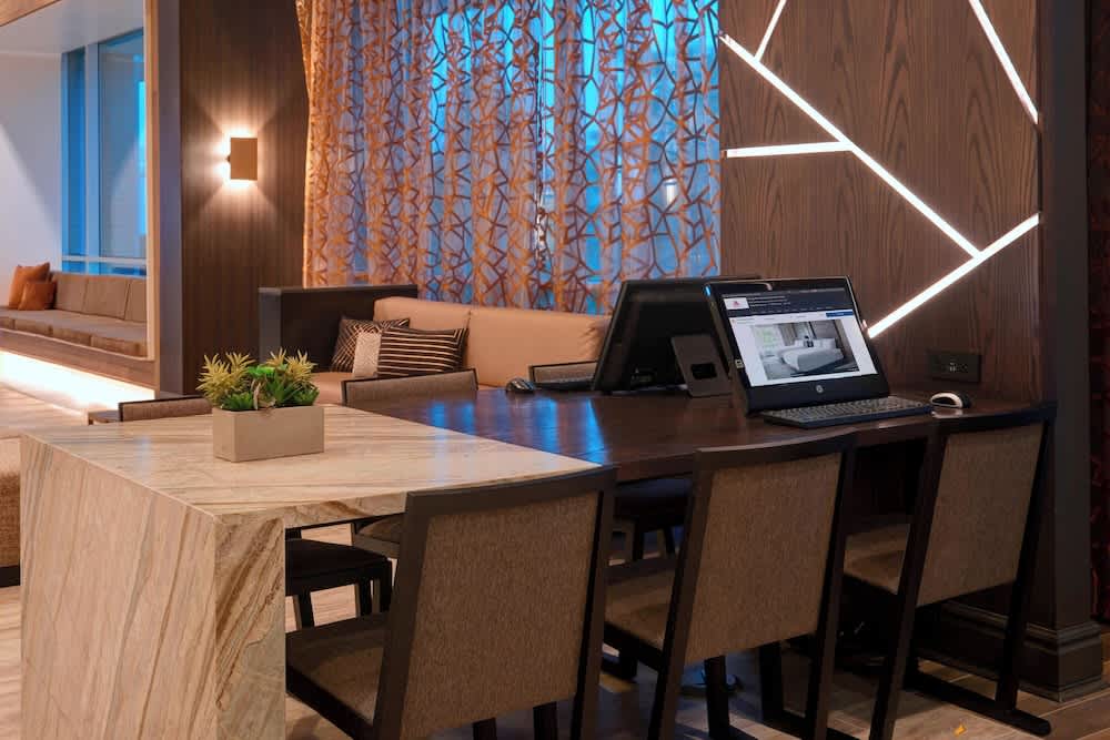 Chicago Marriott Southwest at Burr Ridge 2