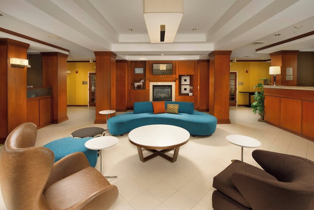 Fairfield Inn & Suites by Marriott Marshall 1