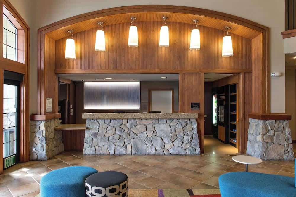 Fairfield Inn and Suites Santa Rosa Sebastopol 2