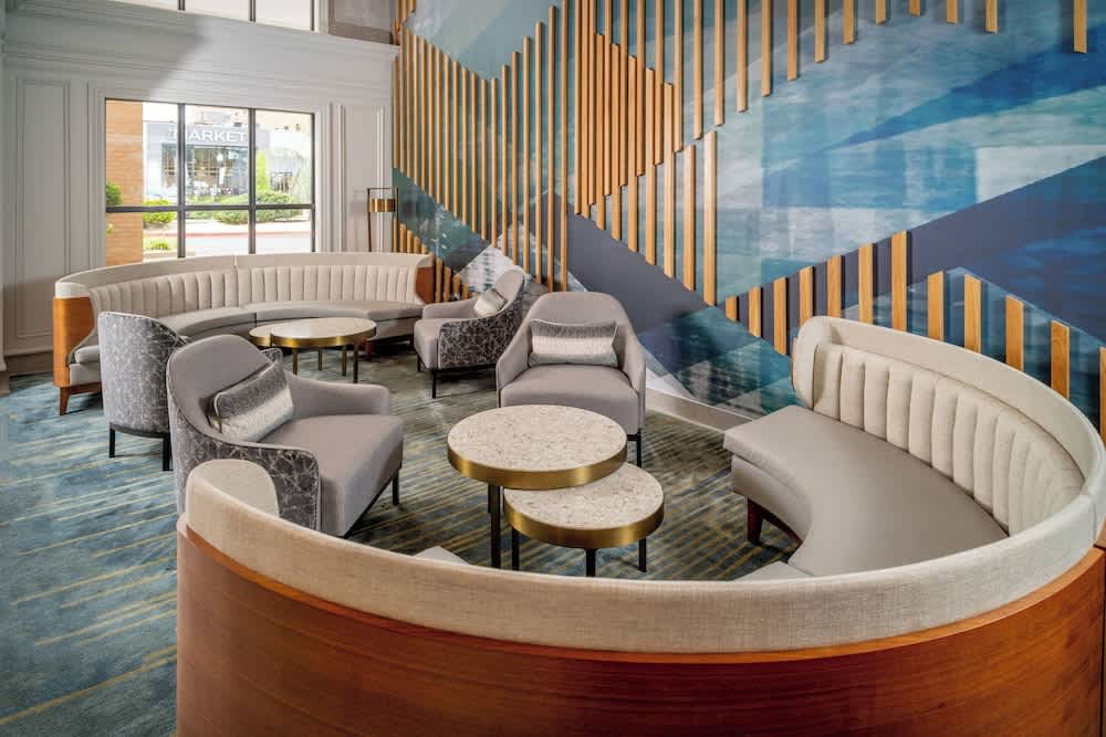 Delta Hotels by Marriott Huntington Downtown 2