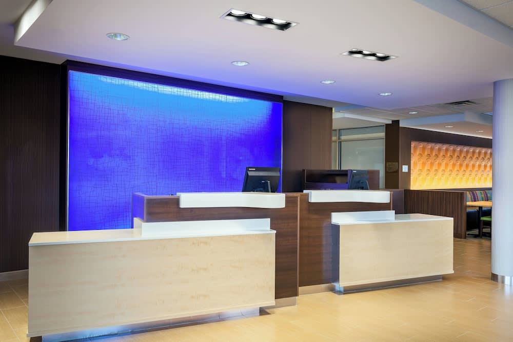Fairfield Inn & Suites by Marriott Tacoma DuPont 2