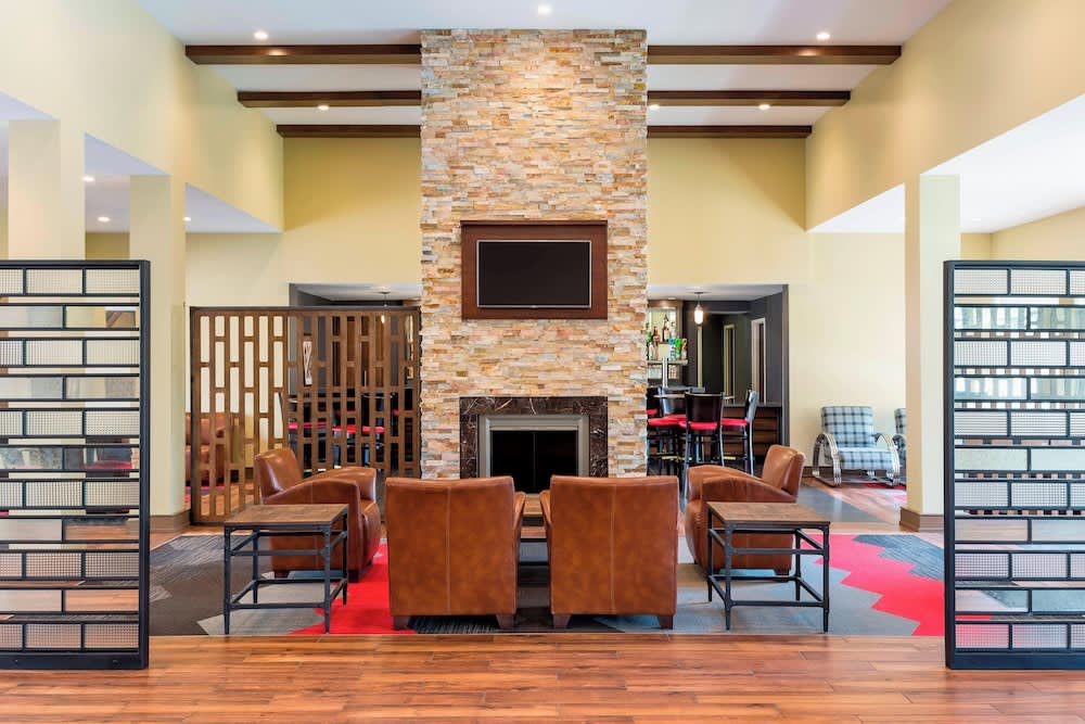 Four Points by Sheraton Buffalo Grove 2