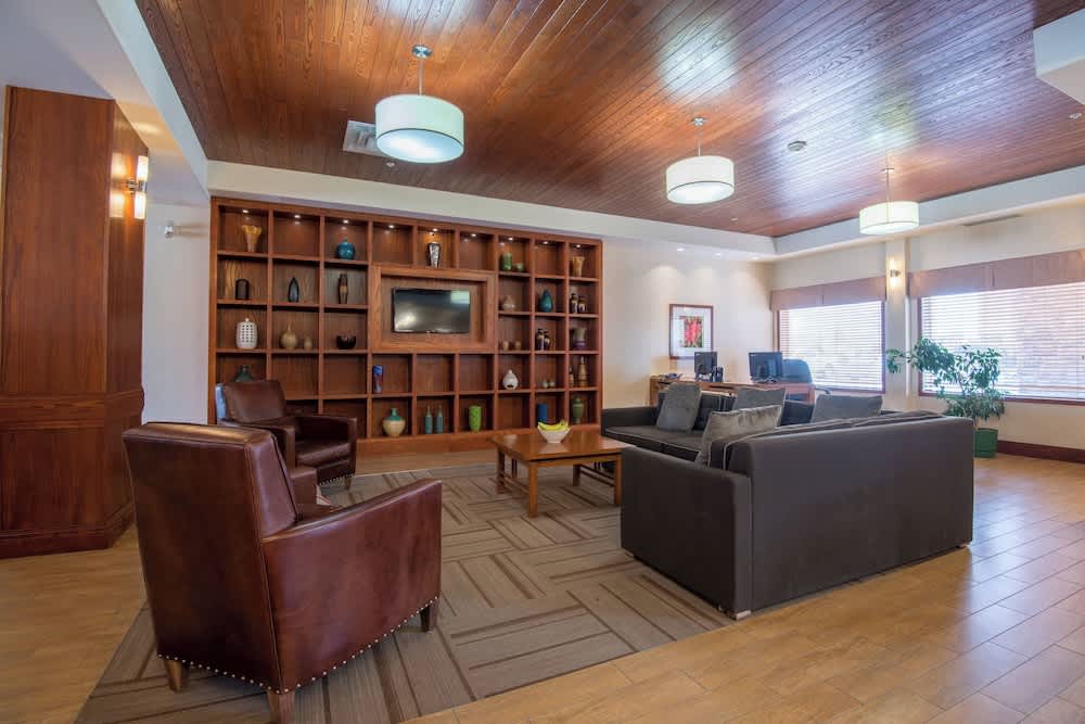 Four Points by Sheraton Saskatoon 2