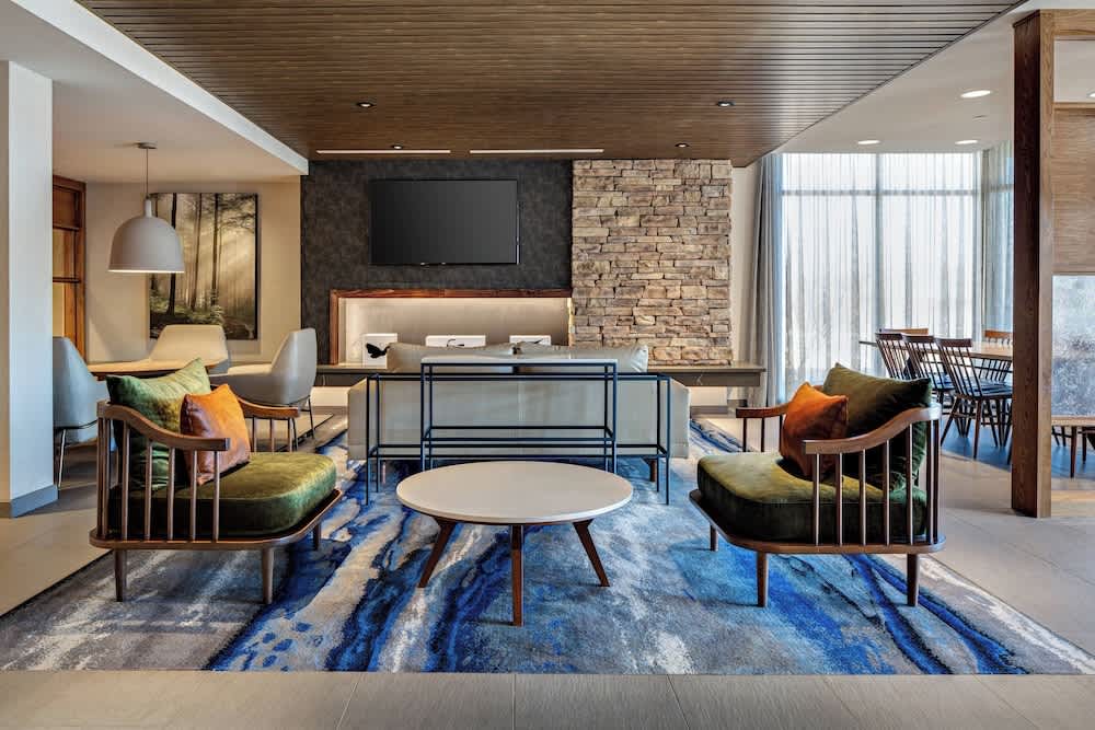 Fairfield Inn & Suites by Marriott Fayetteville 1