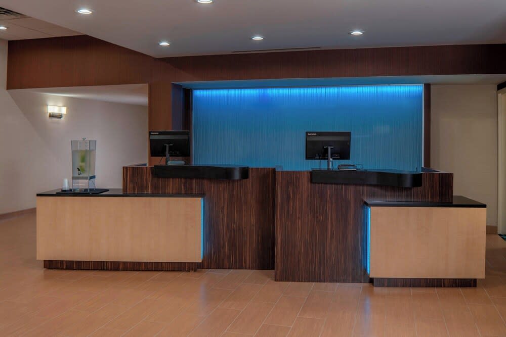 Fairfield Inn & Suites by Marriott Batesville 2