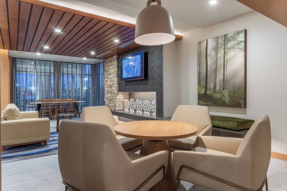 Fairfield Inn & Suites Franklin 2