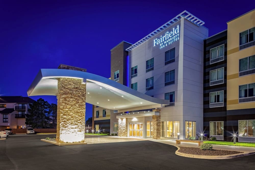 Fairfield by Marriott Port Clinton Waterfront 1