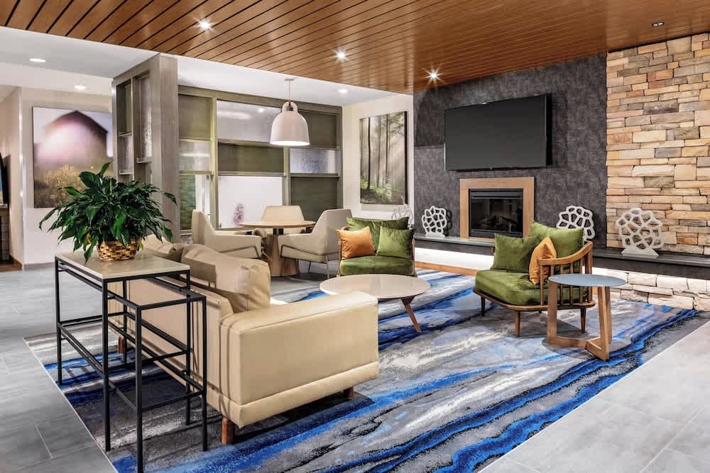 Fairfield Inn & Suites by Marriott Queensbury Glens Falls/Lake George 1