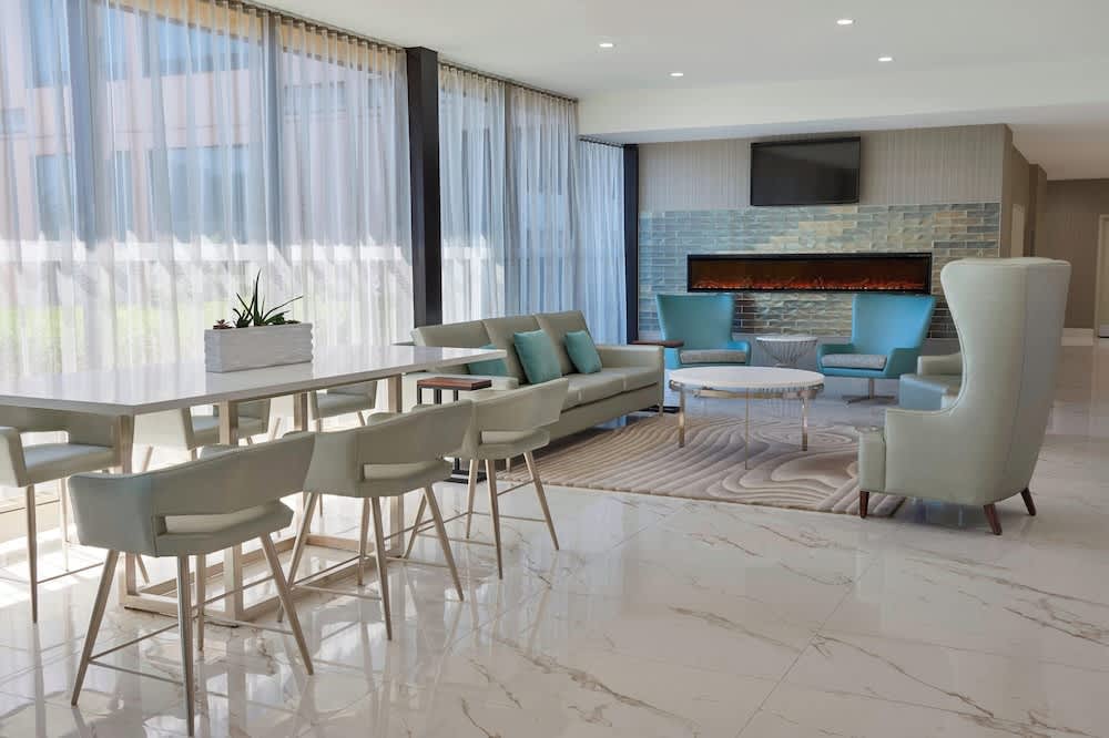Element by Marriott Toronto Airport 2