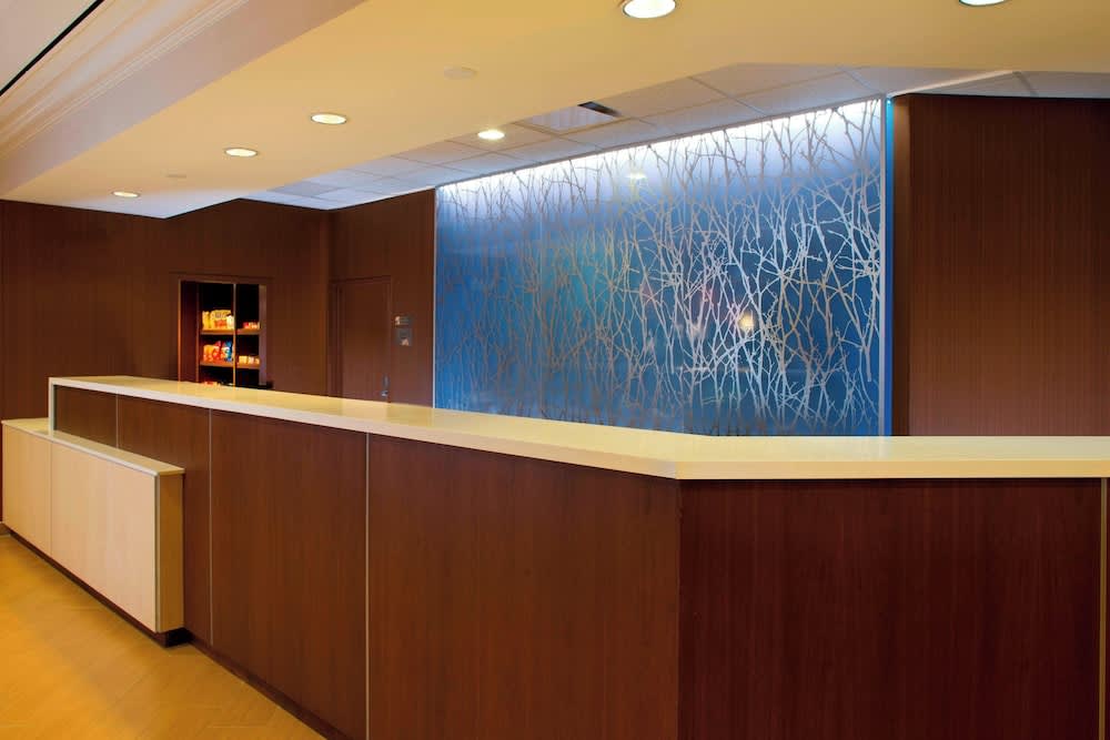 Fairfield Inn & Suites by Marriott Orlando Lake Buena Vista in the Marriott Village 2
