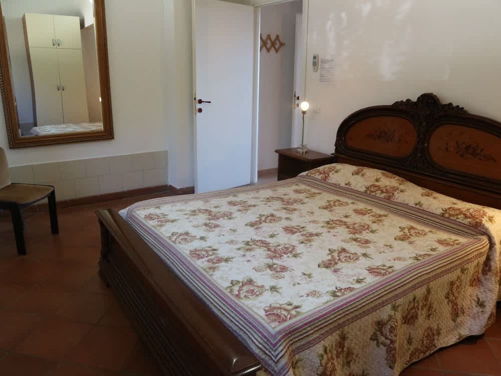 Snug Holiday Home in Castagneto Carducci near Thermal Bath 2