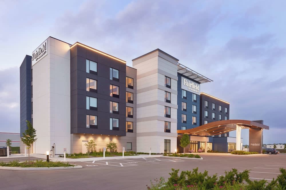 Fairfield by Marriott Inn & Suites Orillia 1