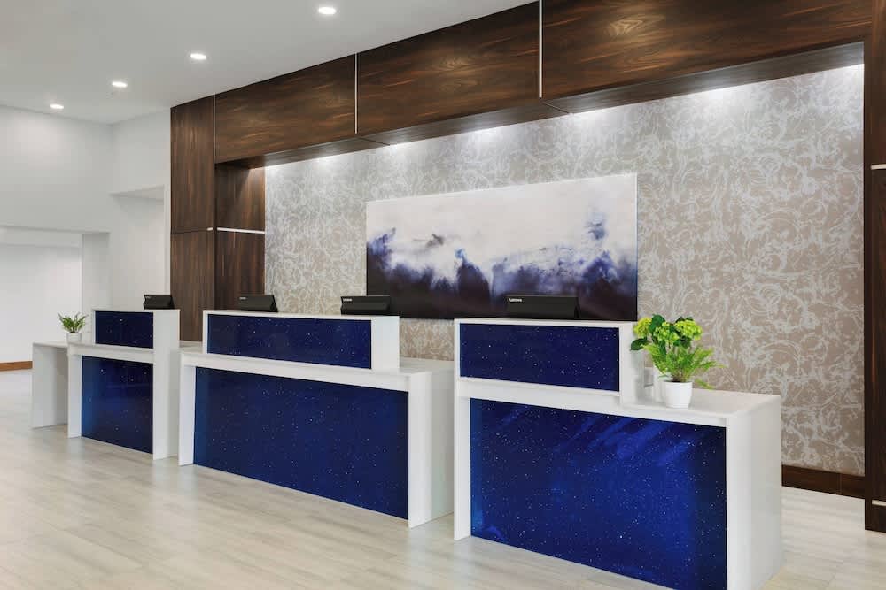 Delta Hotels by Marriott Indianapolis Airport 2
