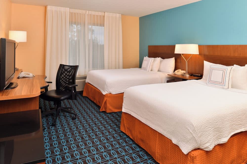 Fairfield Inn & Suites Cleveland Avon 1