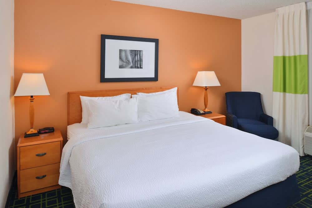 Fairfield Inn and Suites Charleston North/University Area 5