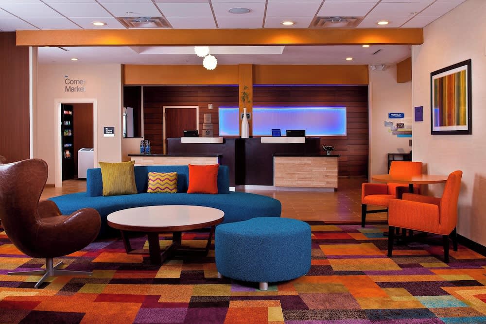 Fairfield Inn & Suites Houston Hobby Airport 1