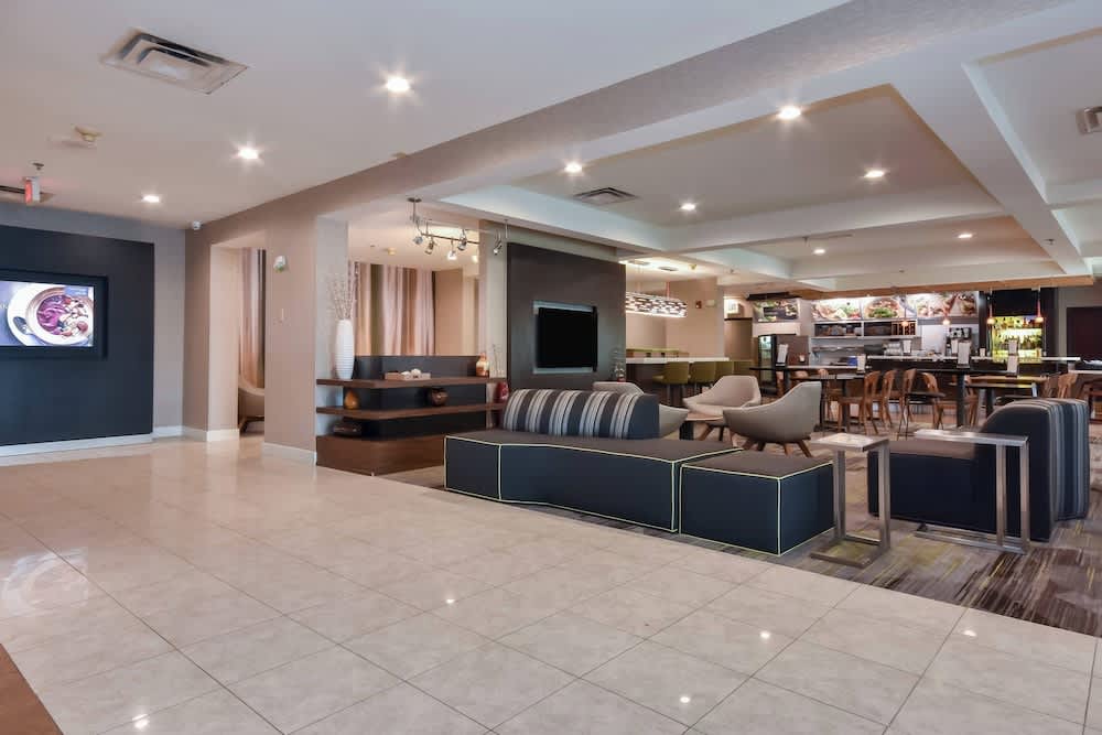 Courtyard by Marriott Charlotte Lake Norman 2
