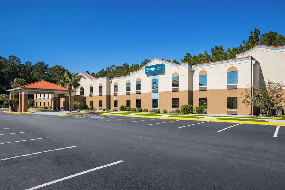 Clarion Pointe Hinesville near Fort Stewart 1
