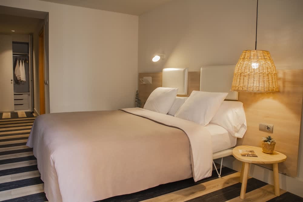 room Select Bilbao 2