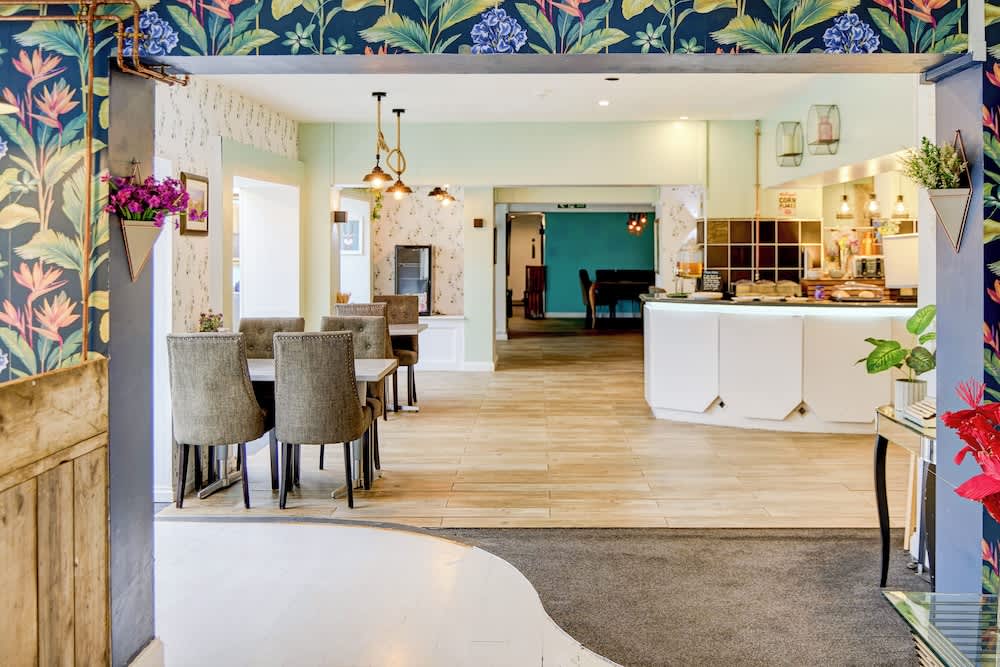 The Warwick Hotel 2