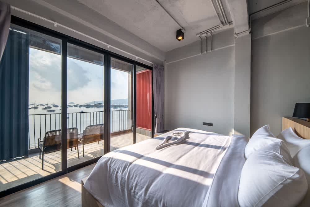 SHIN Arch39 Phuket Beach Front - SHA Plus 1