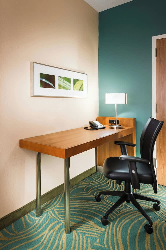 SpringHill Suites by Marriott Bentonville 4