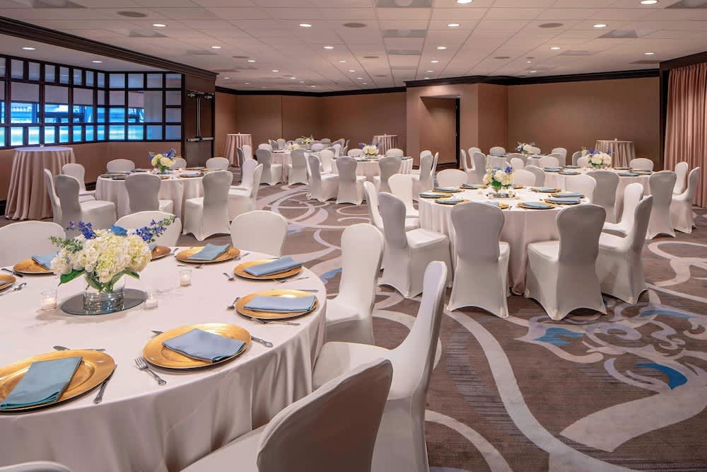 Sheraton Houston Brookhollow Hotel 2