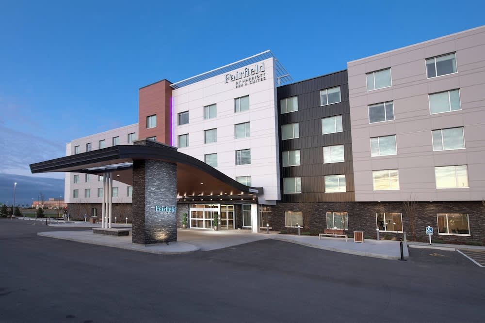 Fairfield by Marriott Edmonton International Airport 1