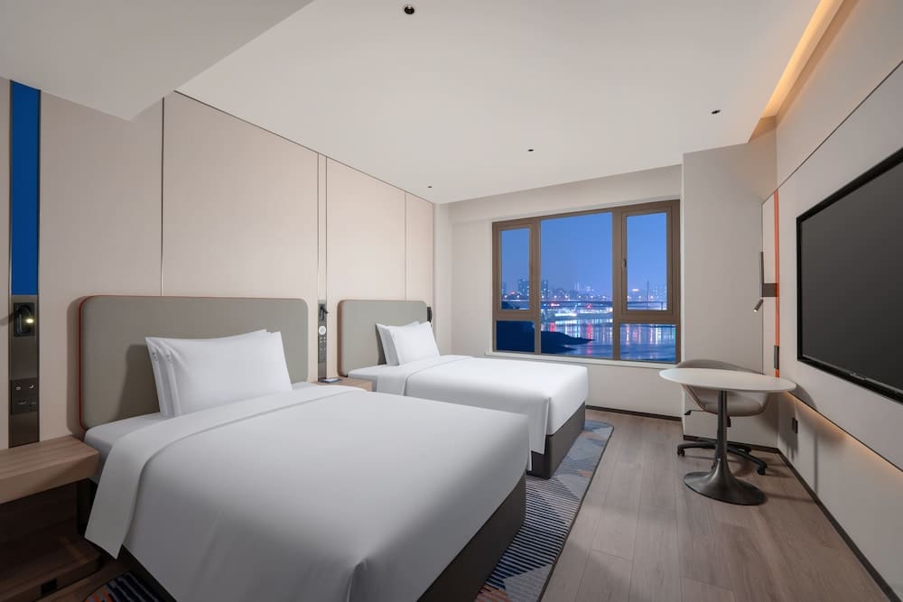 Holiday Inn Express Chongqing Ciqikou Ancient Town by IHG 2