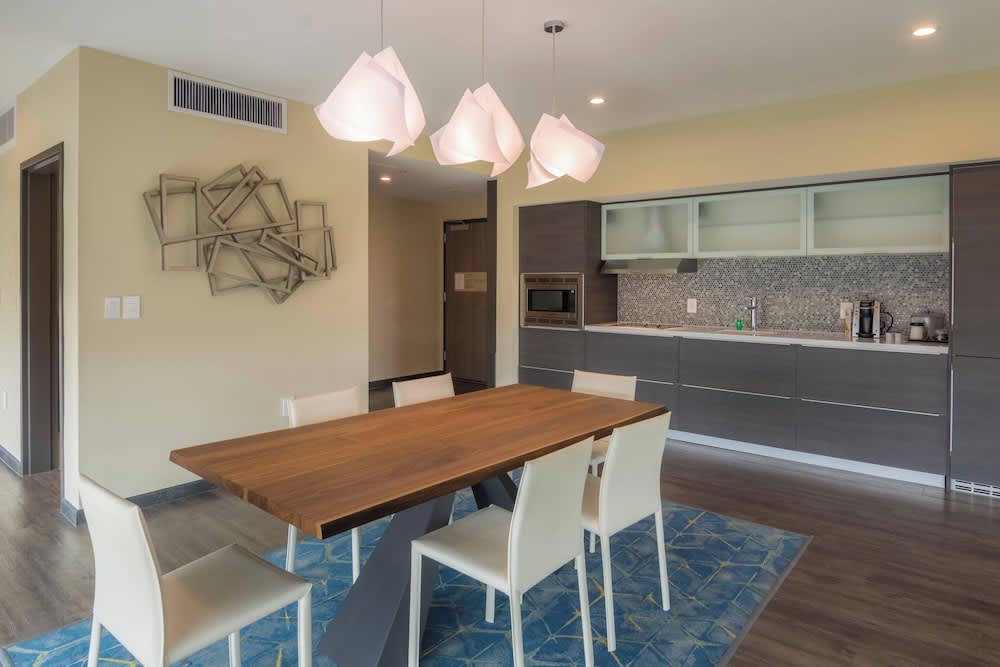 SpringHill Suites by Marriott Fort Worth Fossil Creek 5