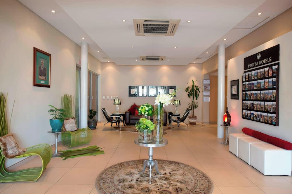 Protea Hotel by Marriott Windhoek Furstenhof 2