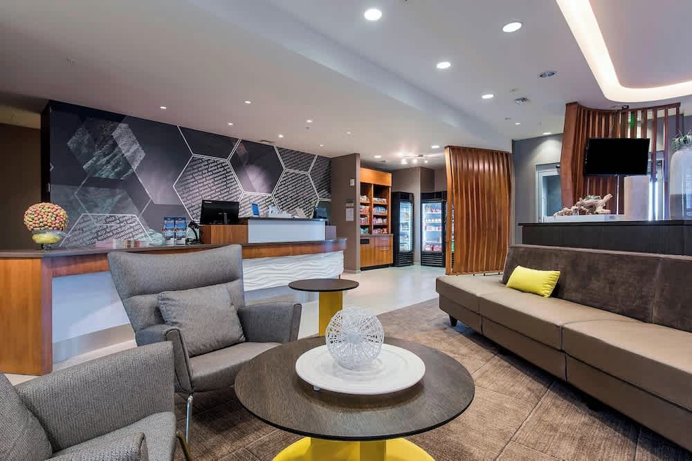 SpringHill Suites by Marriott Gallup 2