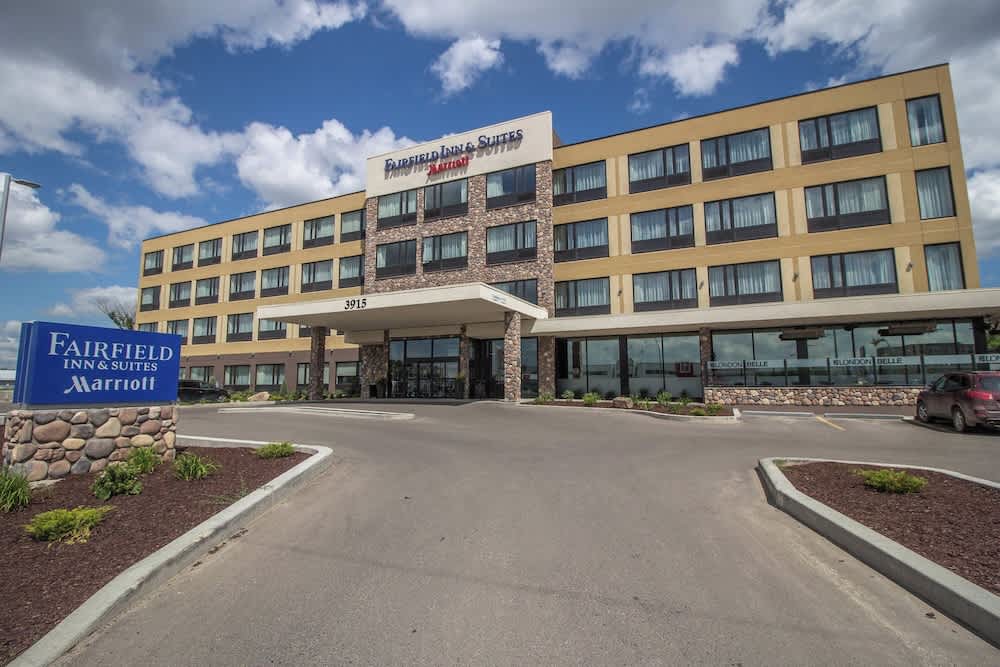 Fairfield Inn & Suites by Marriott Regina 1
