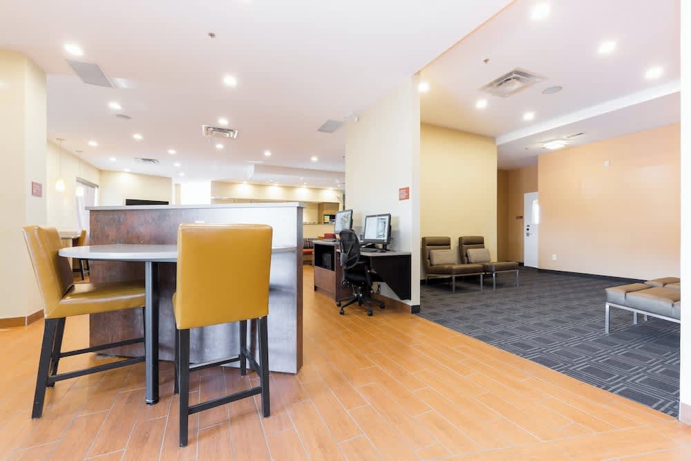 TownePlace Suites by Marriott Edmonton South 2
