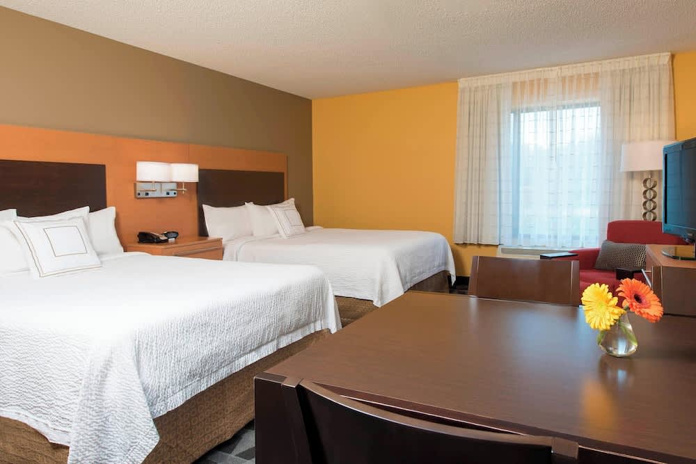 TownePlace Suites by Marriott Kalamazoo 3