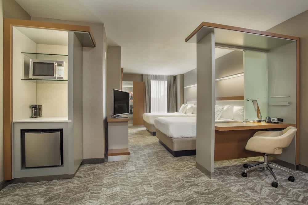 SpringHill Suites Louisville Downtown 1