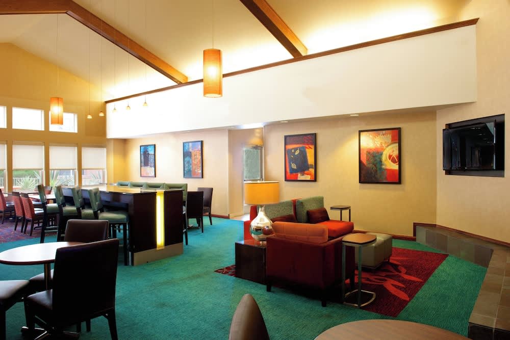 Residence Inn by Marriott Phoenix Airport 2