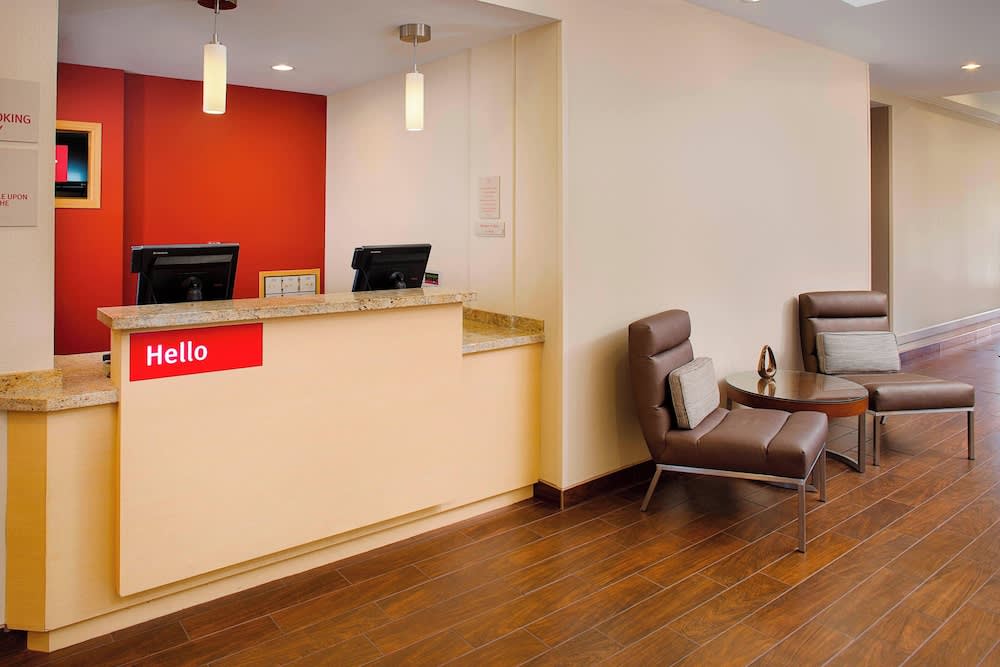 TownePlace Suites by Marriott Phoenix Goodyear 2