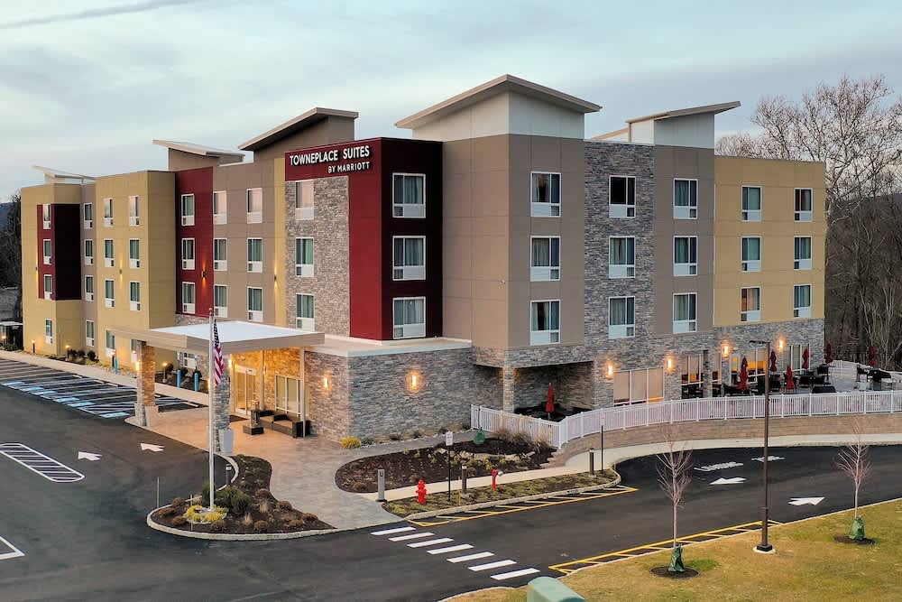 TownePlace Suites by Marriott Clinton 1