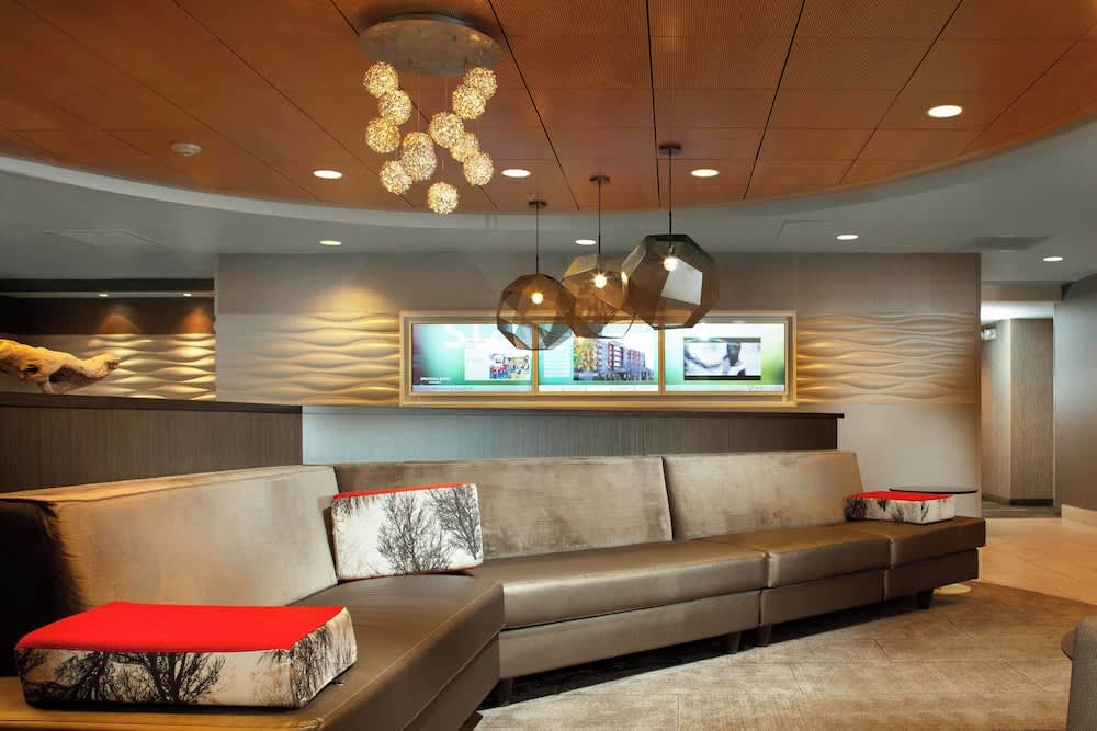 SpringHill Suites Cincinnati North Forest Park 4