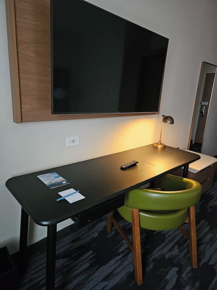 Fairfield Inn & Suites by Marriott Athens 1