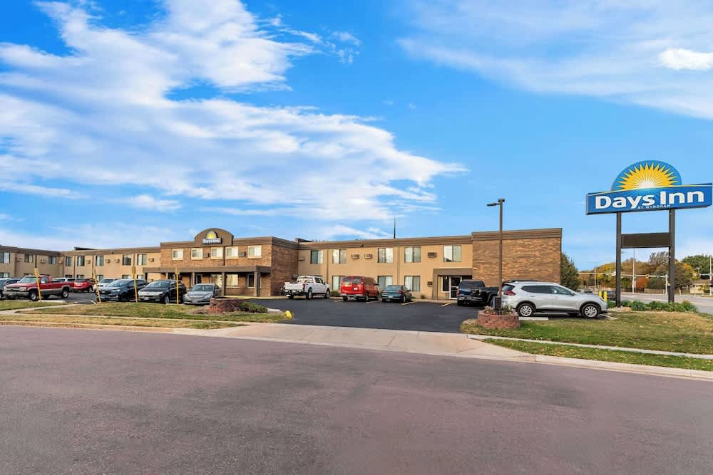 Days Inn by Wyndham Sioux Falls 1