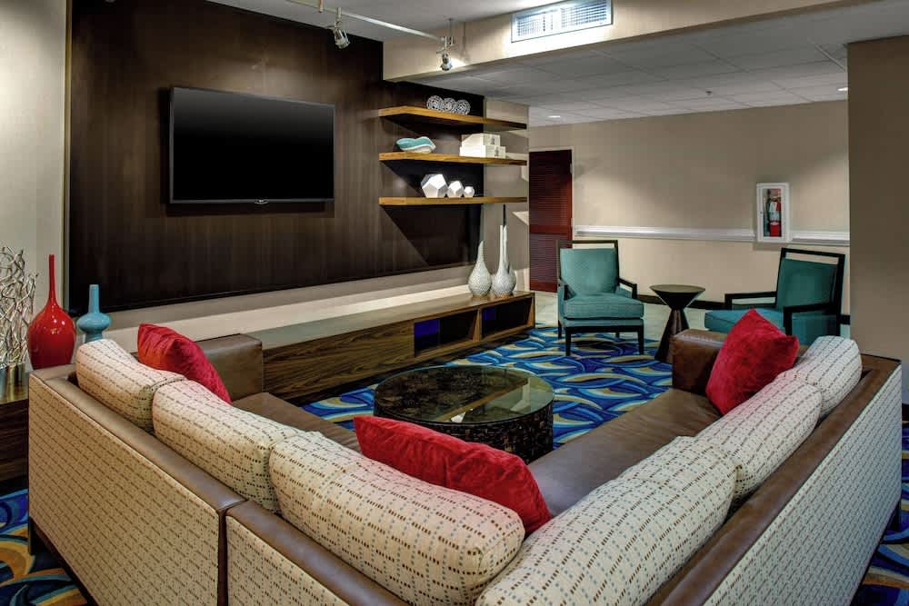 Courtyard by Marriott Riverfront New Bern 2