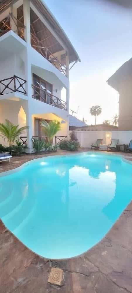 Boutique Ocean View Nungwi 1