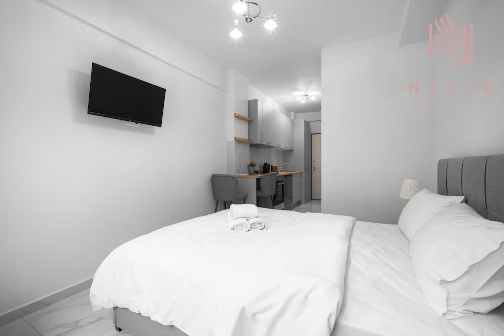 Avenue Studios & Apartments, Nilie Hospitality MGMT 5