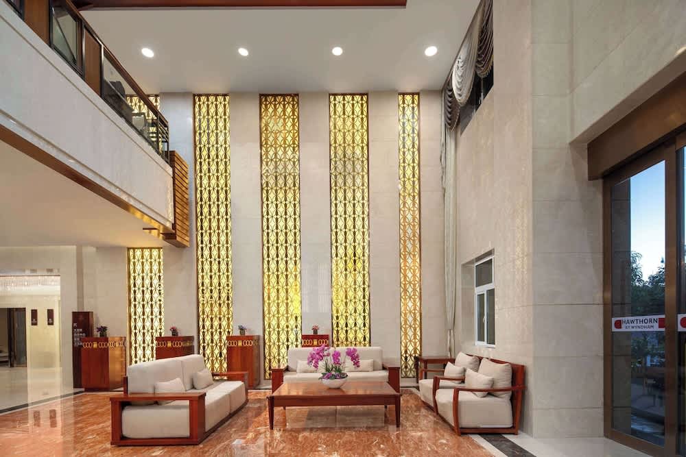 Hawthorn By Wyndham Shangri-La Old Town 2
