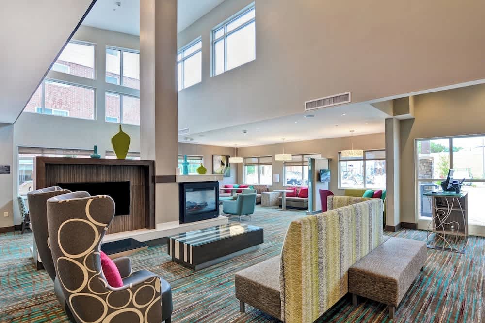 Residence Inn by Marriott Milwaukee North/Glendale 2