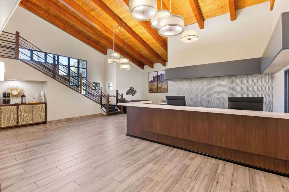 Days Inn & Suites by Wyndham Mesa Near Phoenix 2