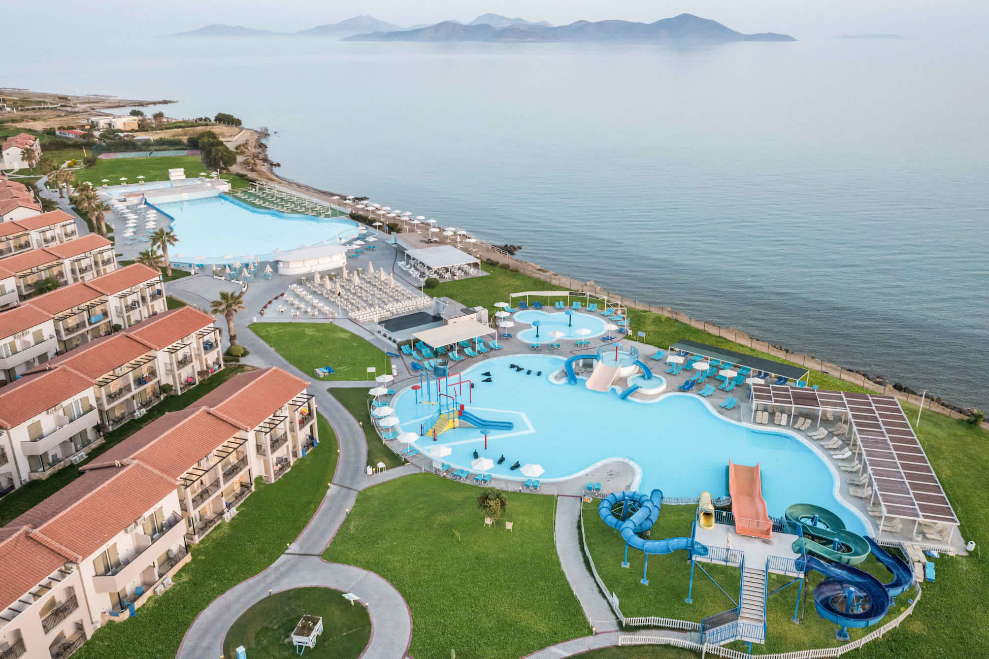 White Olive Marine Aquapark 4