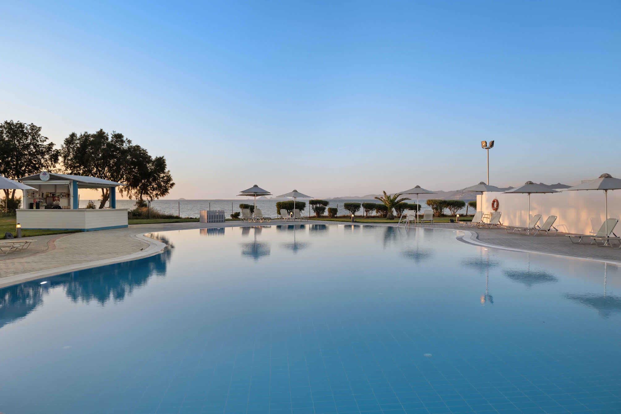 White Olive Marine Aquapark 5